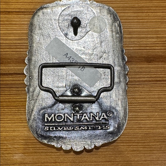 Montana Silversmith Cross Belt Buckle - Picture 2 of 2